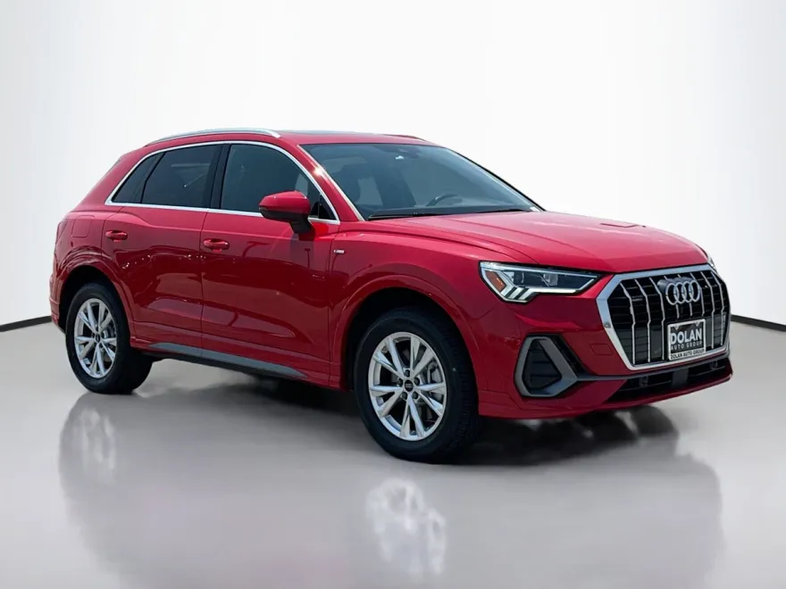 2025 Audi Q3 S line Premium photo 1