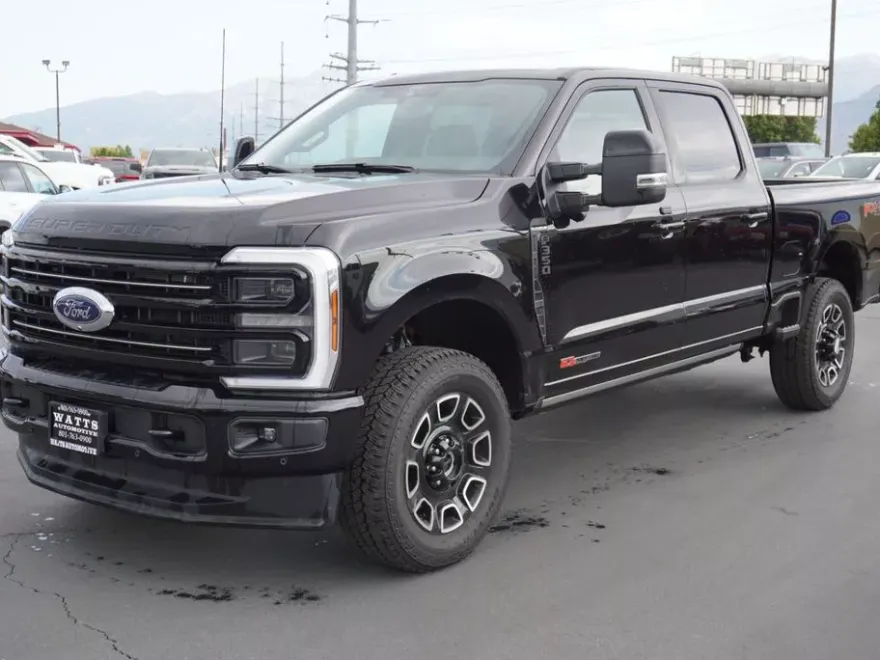 2025 Ford F-350 Platinum photo 1