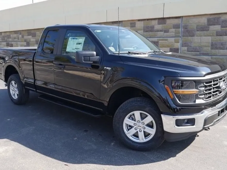 2025 Ford F-150 XL photo 1