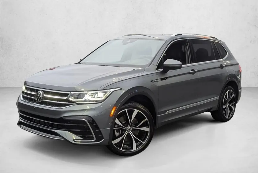2023 Volkswagen Tiguan SEL R-Line Black photo 1
