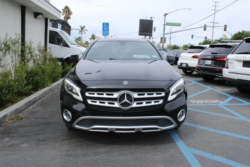 2019 Mercedes Benz GLA 250 photo 1