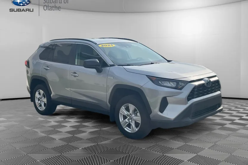 2021 Toyota RAV4 Hybrid LE photo 1