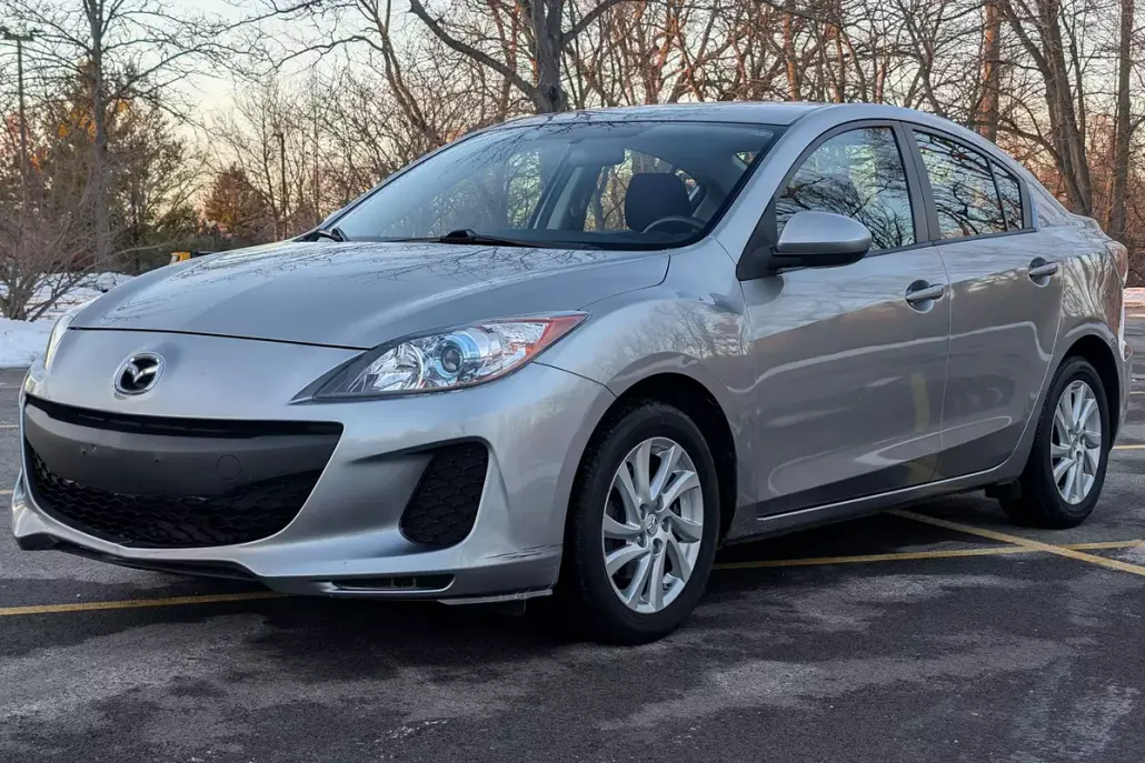 2012 Mazda Mazda3 Touring photo 1