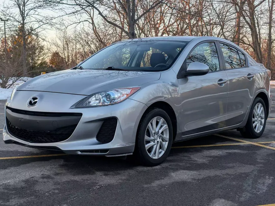 2012 Mazda Mazda3 Touring photo 1