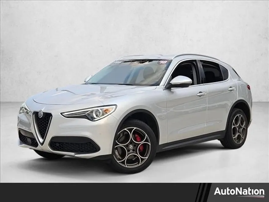 2018 Alfa Romeo Stelvio Ti photo 1