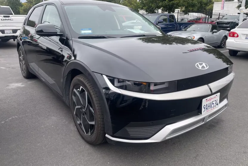2022 Hyundai Ioniq 5 SEL photo 1
