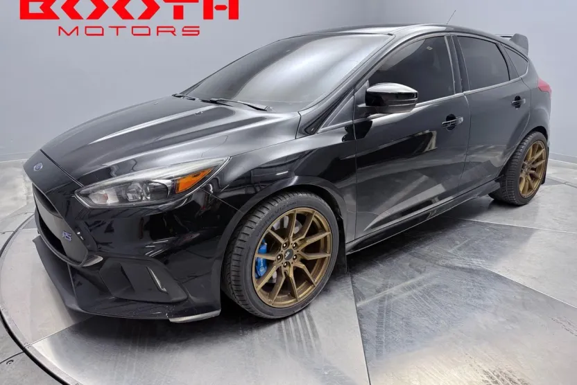 2016 Ford Focus RS photo 1