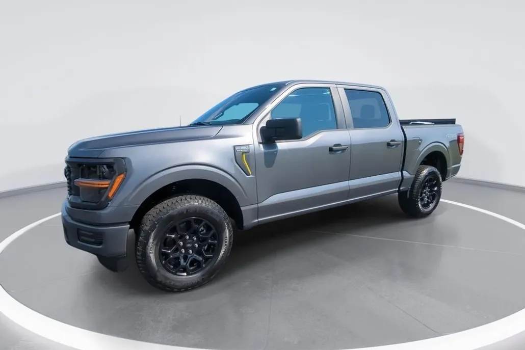 2025 Ford F-150 STX photo 1