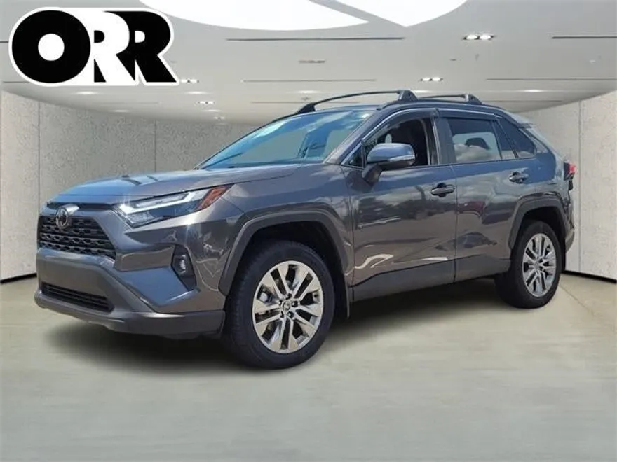2023 Toyota RAV4 XLE Premium photo 1