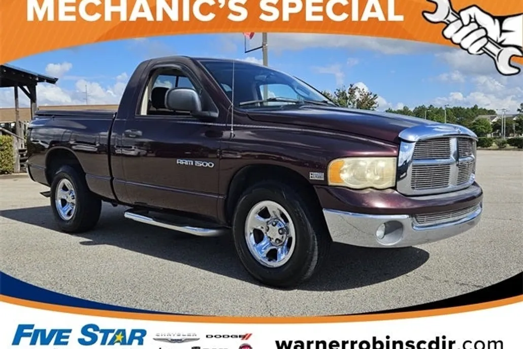 2004 Dodge Ram SLT photo 1