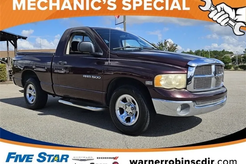 2004 Dodge Ram SLT photo 1