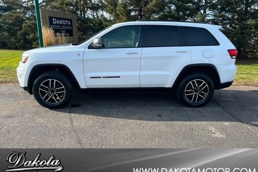 2020 Jeep Grand Cherokee Trailhawk photo 1