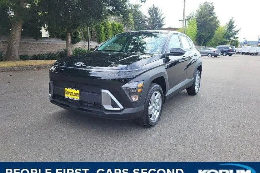 2026 Hyundai Kona SE photo 1