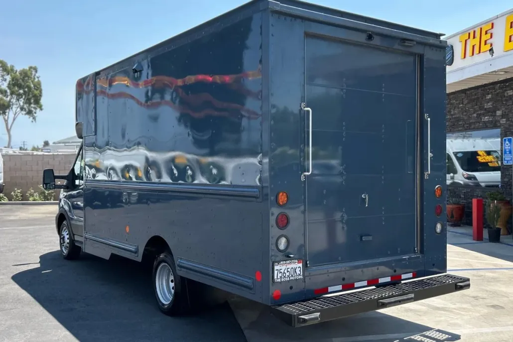 2021 Ford Transit XL Cutaway Van photo 1