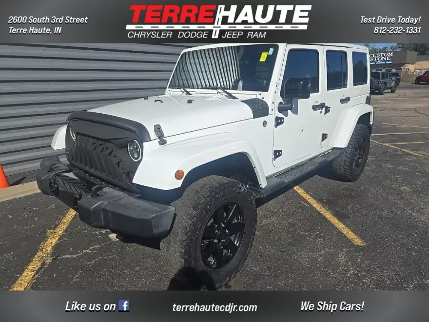 2014 Jeep Wrangler Unlimited Sahara photo 1