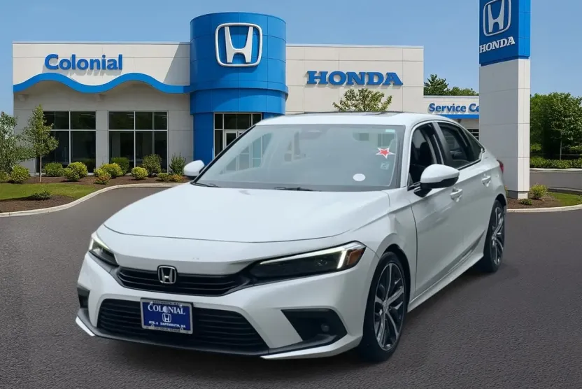 2023 Honda Civic Touring photo 1