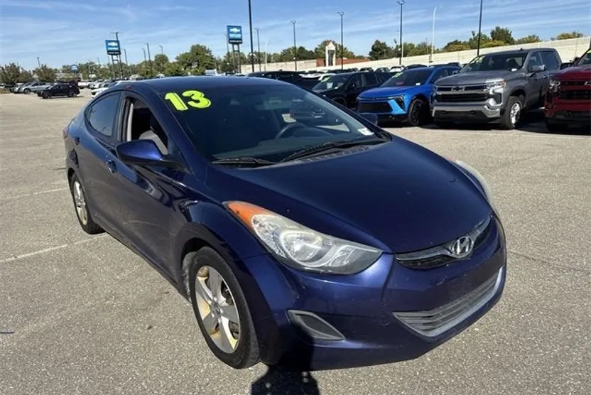 2013 Hyundai Elantra GLS photo 1