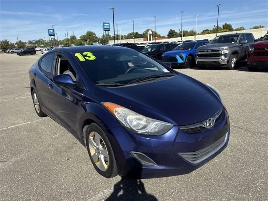 2013 Hyundai Elantra GLS photo 1