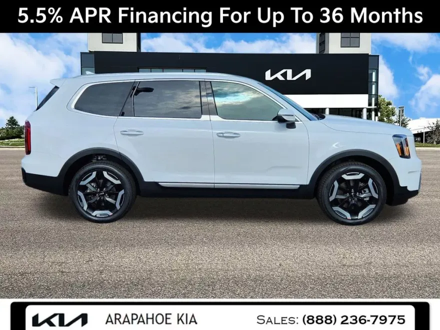2025 Kia Telluride S photo 1