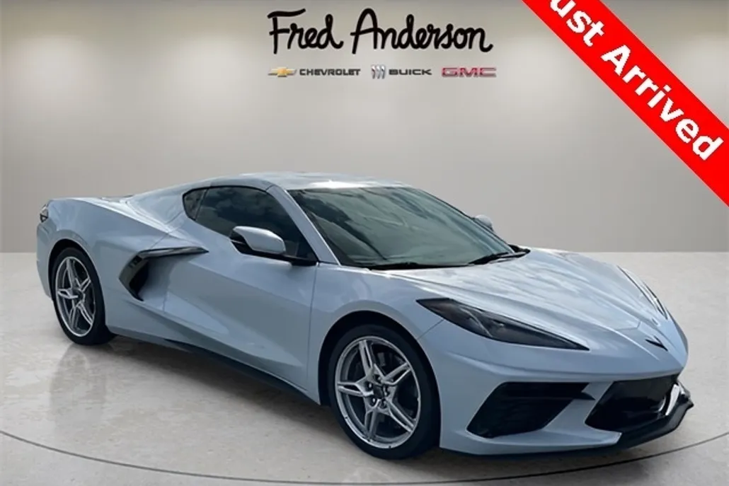 2021 Chevrolet Corvette Stingray 2LT photo 1
