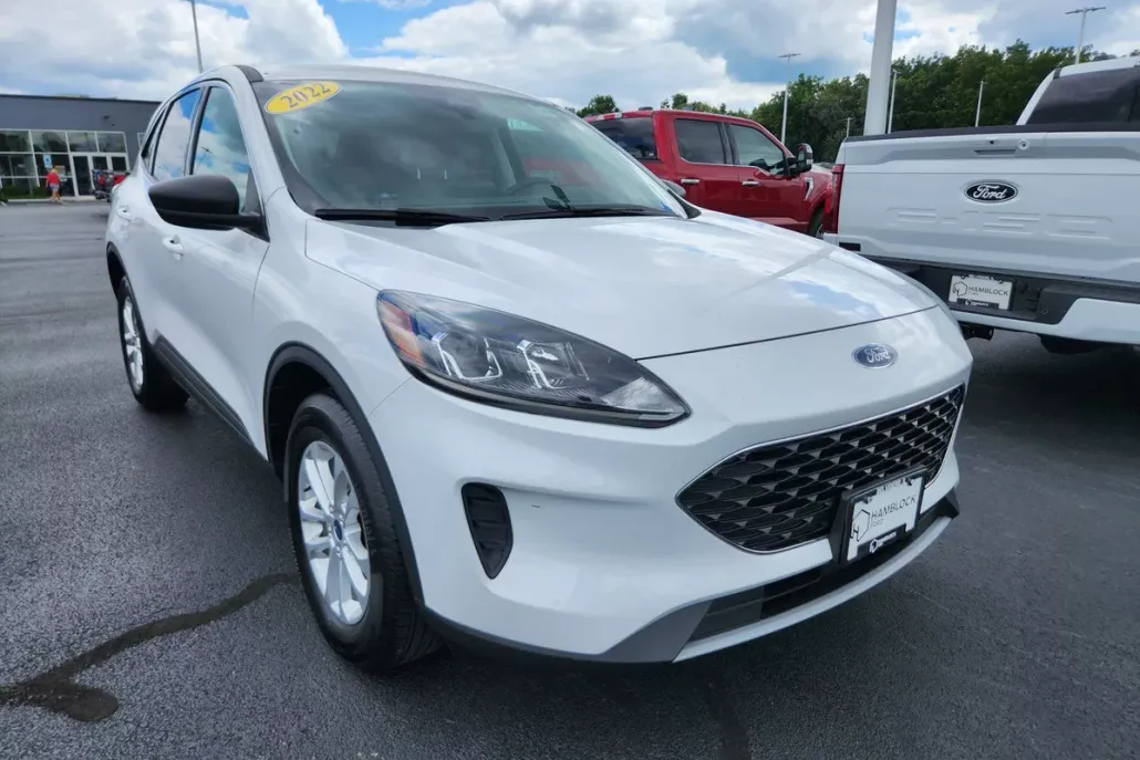 2022 Ford Escape SE photo 1