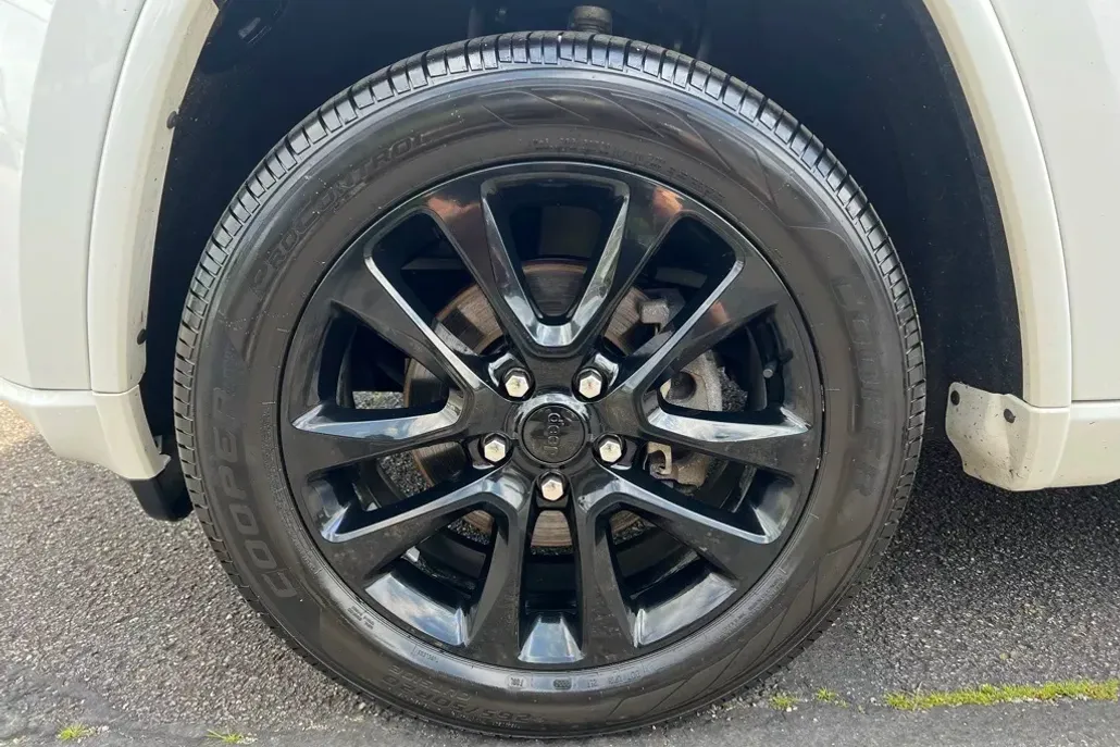 2020 Jeep Grand Cherokee Altitude photo 1