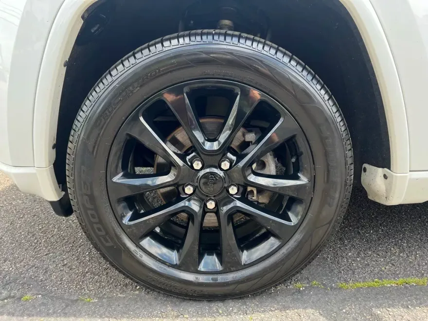 2020 Jeep Grand Cherokee Altitude photo 1
