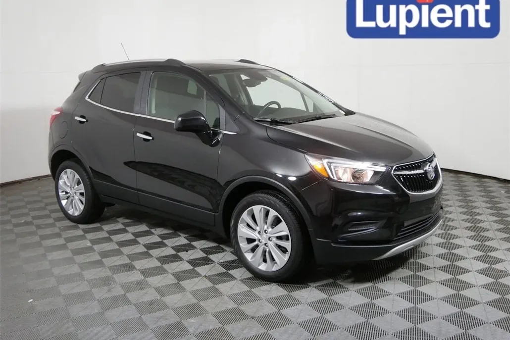 2022 Buick Encore Preferred photo 1
