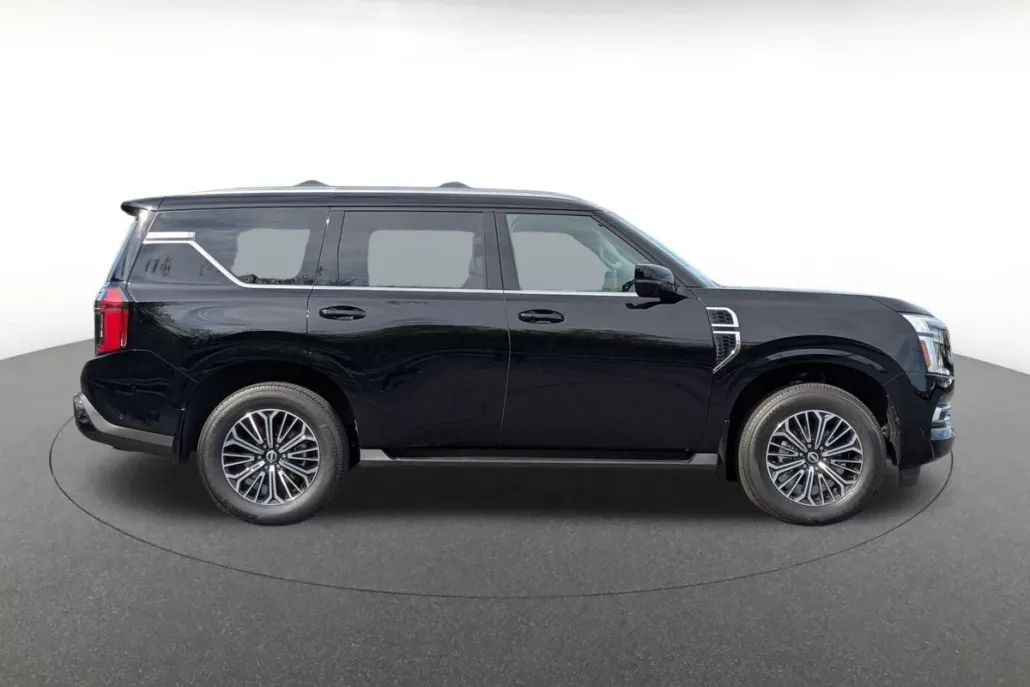 2025 Nissan Armada Platinum photo 1