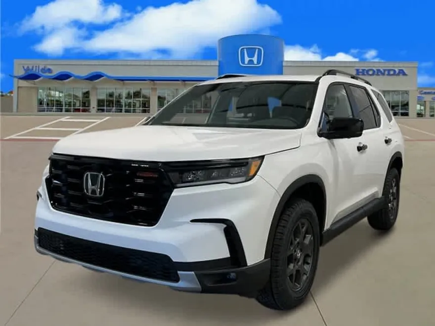 2025 Honda Pilot TrailSport photo 1