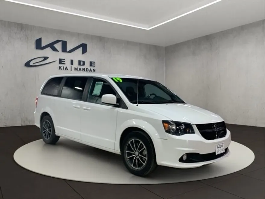 2019 Dodge Grand Caravan SE Plus photo 1