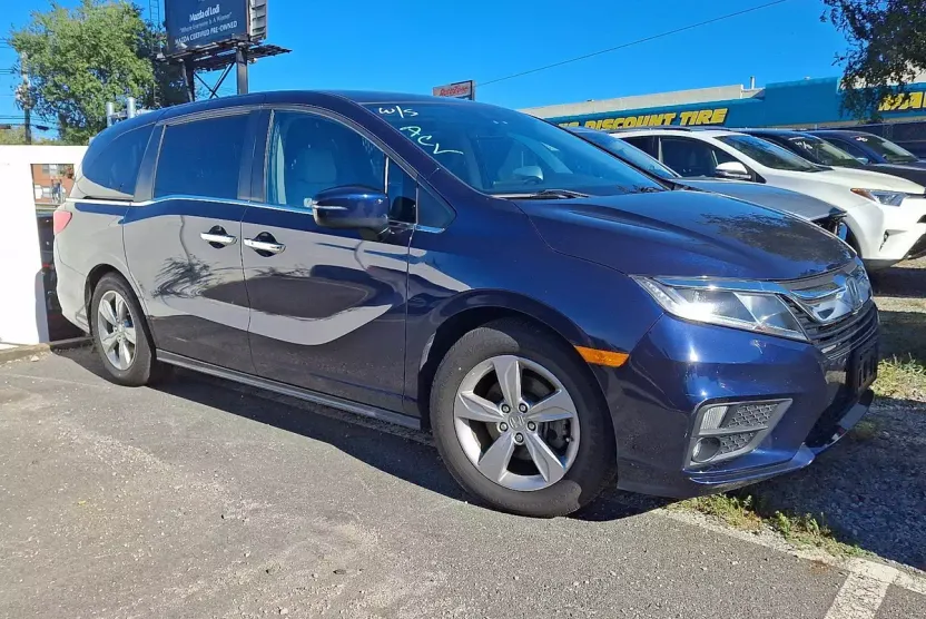 2020 Honda Odyssey EX-L photo 1
