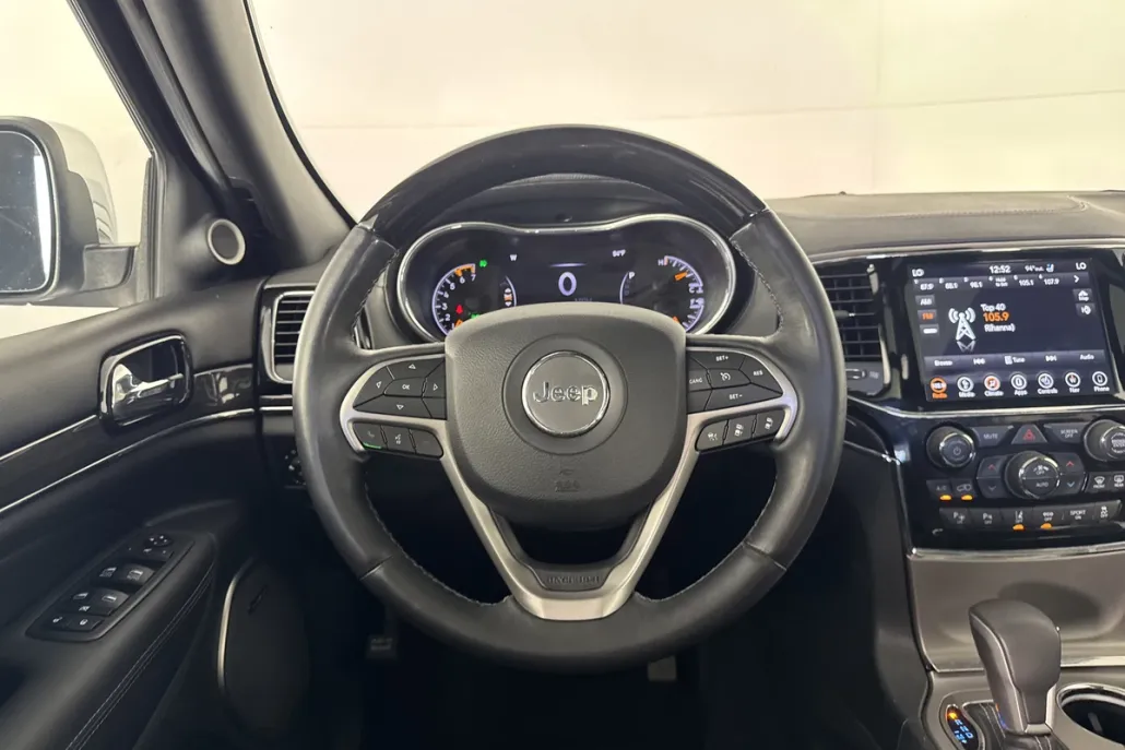 2019 Jeep Grand Cherokee Overland photo 1