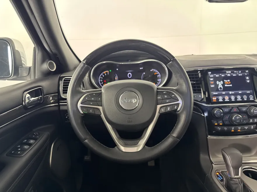 2019 Jeep Grand Cherokee Overland photo 1