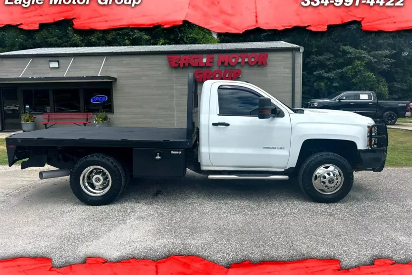 2018 Chevrolet Silverado 3500HD photo 1