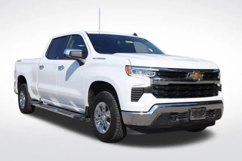 2024 Chevrolet Silverado 1500 LT photo 1