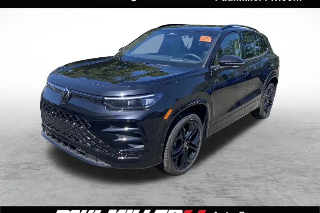 2025 Volkswagen Tiguan SE R-Line Black photo 1