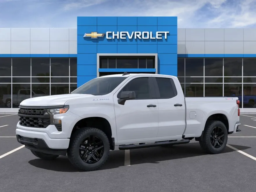 2025 Chevrolet Silverado 1500 Custom photo 1