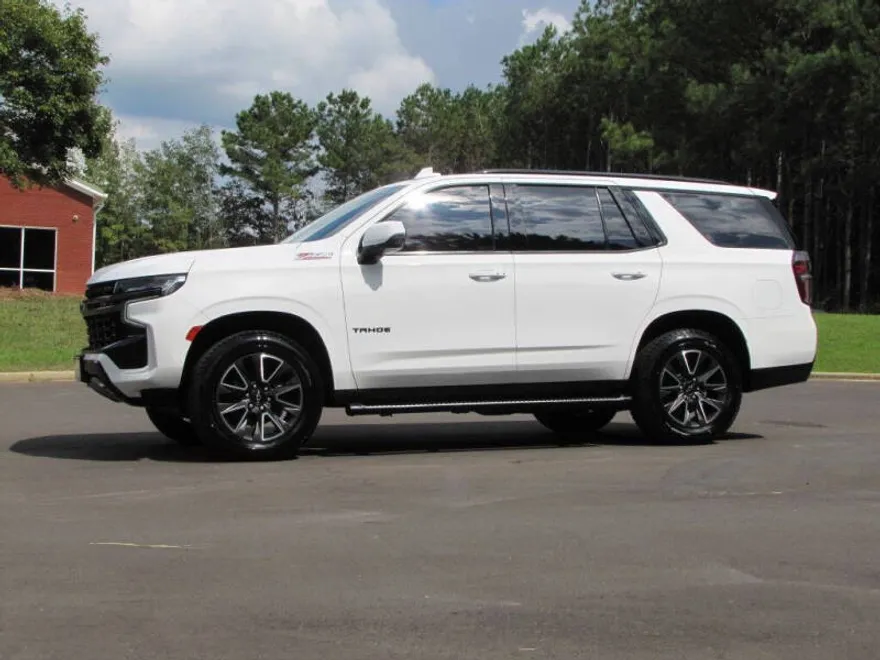 2021 Chevrolet Tahoe Z71 photo 1