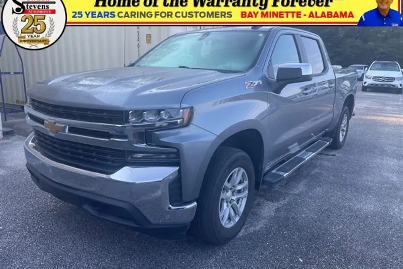 2021 Chevrolet Silverado 1500 LT photo 1