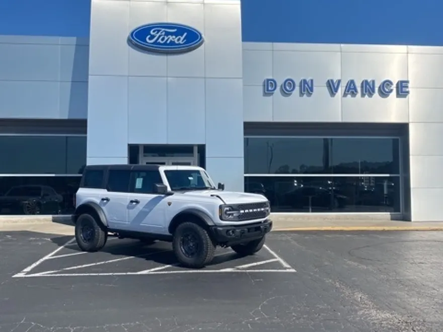 2025 Ford Bronco Badlands photo 1