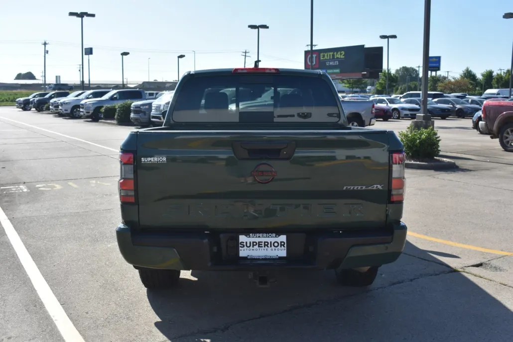 2023 Nissan Frontier PRO-4X photo 1