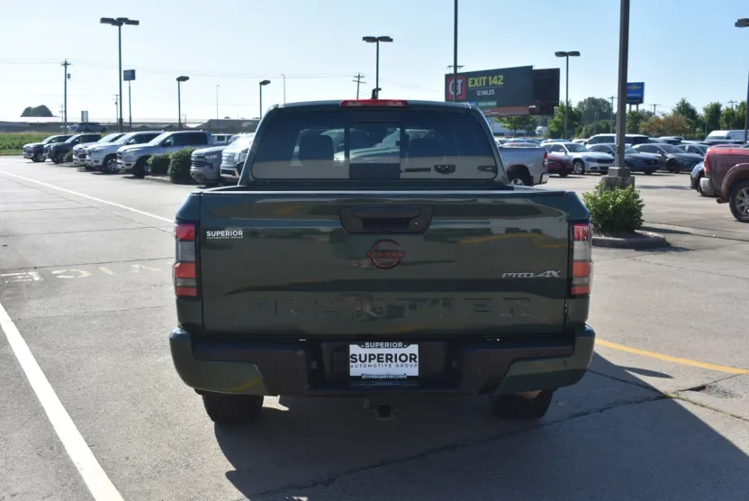 2023 Nissan Frontier PRO-4X photo 1