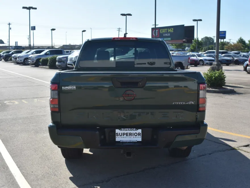 2023 Nissan Frontier PRO-4X photo 1