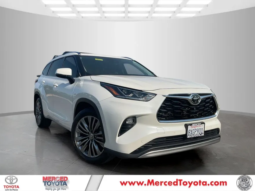 2021 Toyota Highlander Platinum photo 1