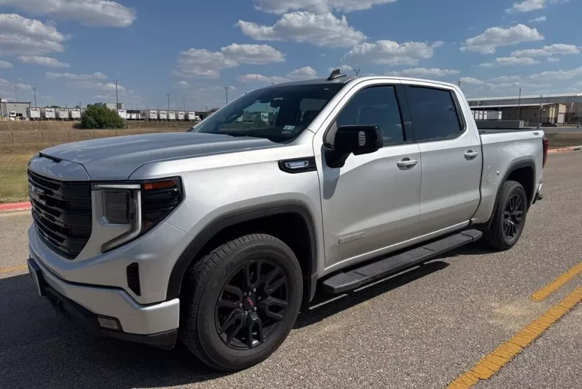 2022 Gmc Sierra 1500 Elevation photo 1