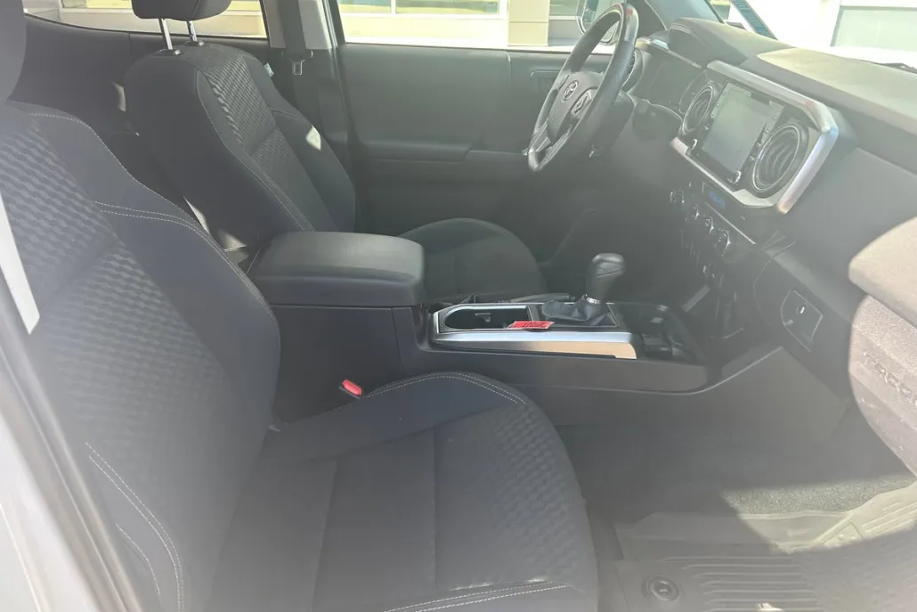 2023 Toyota Tacoma SR 4x4 photo 1
