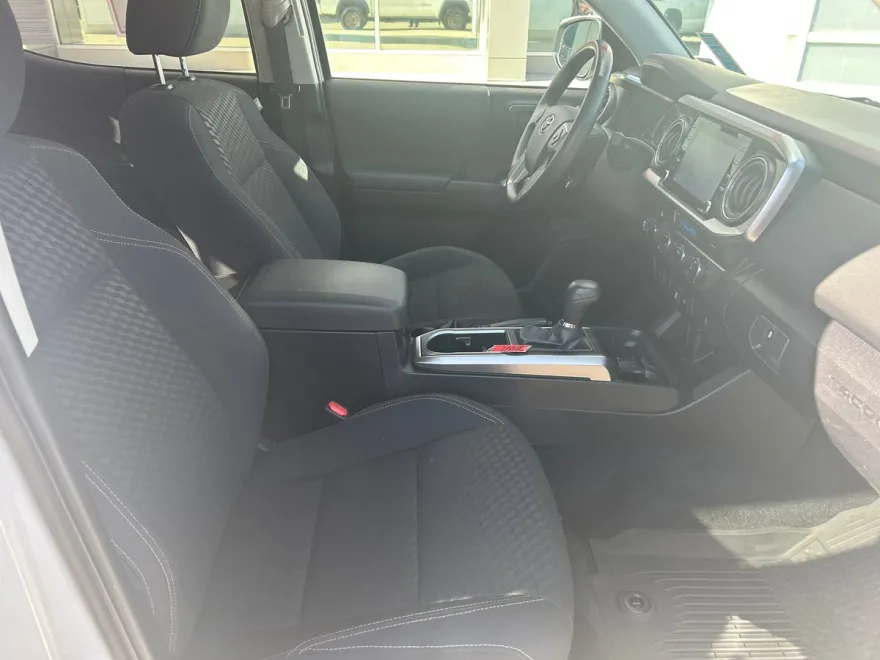 2023 Toyota Tacoma SR 4x4 photo 1