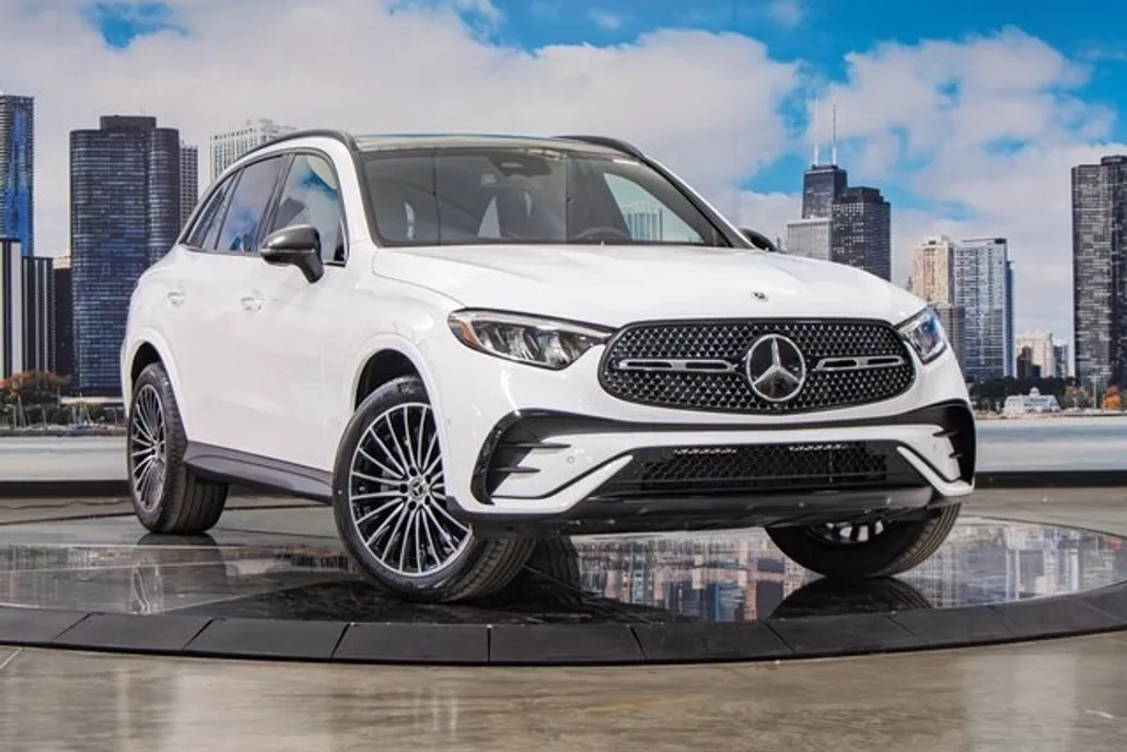 2025 Mercedes Benz GLC 300 4MATIC photo 1