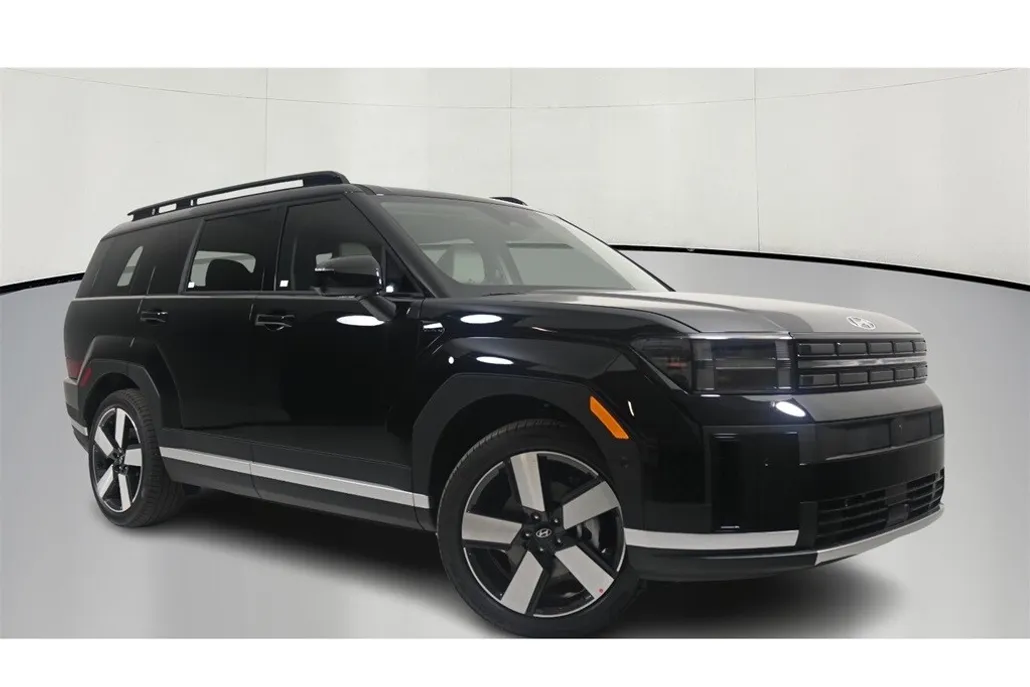 2025 Hyundai Santa Fe Limited photo 1